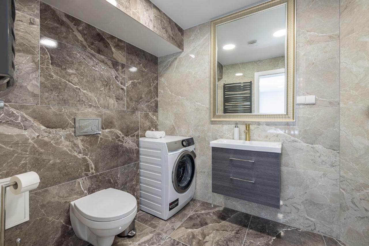 Dharma Stay Apartamentai Su Terasa Ir Vaizdu I Miesta Telšiai Εξωτερικό φωτογραφία