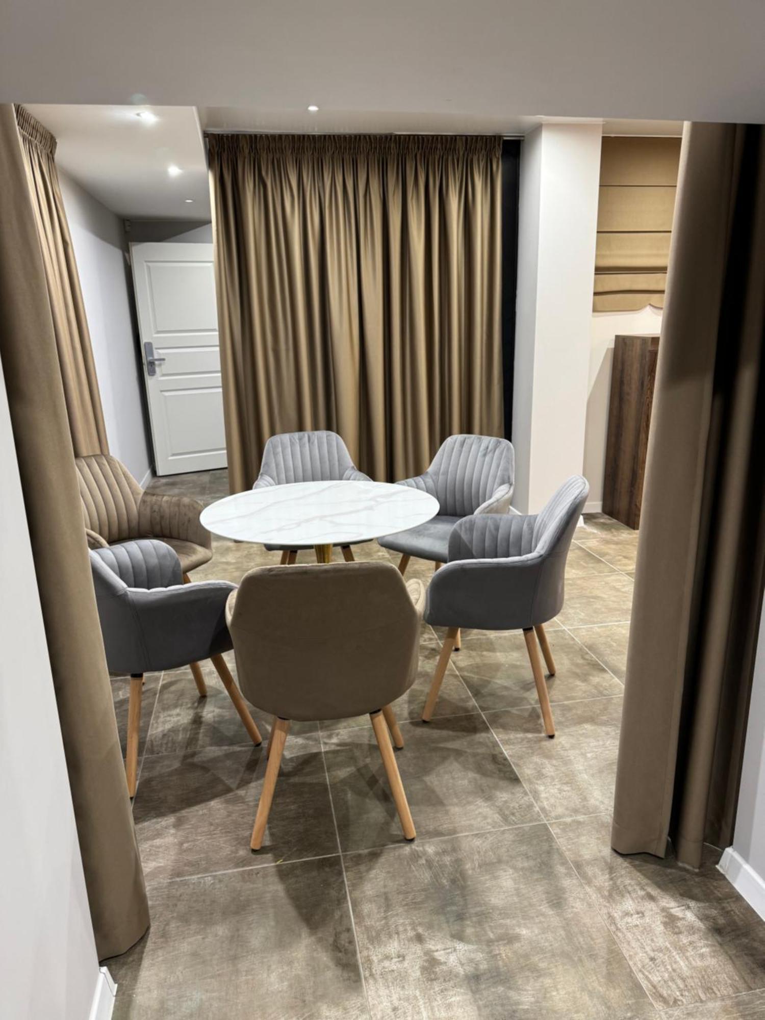 Dharma Stay Apartamentai Su Terasa Ir Vaizdu I Miesta Telšiai Εξωτερικό φωτογραφία